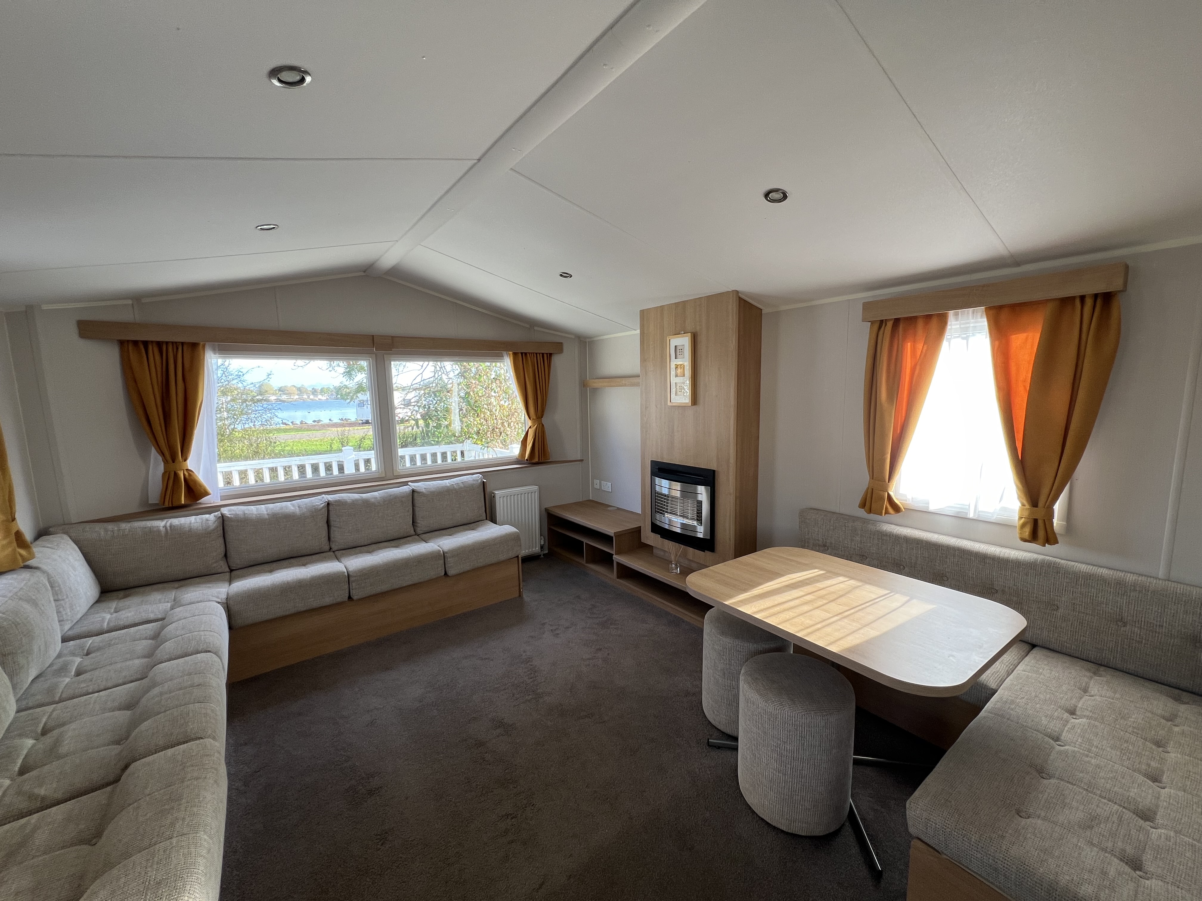 WILLERBY VACATION 35X12 2BED