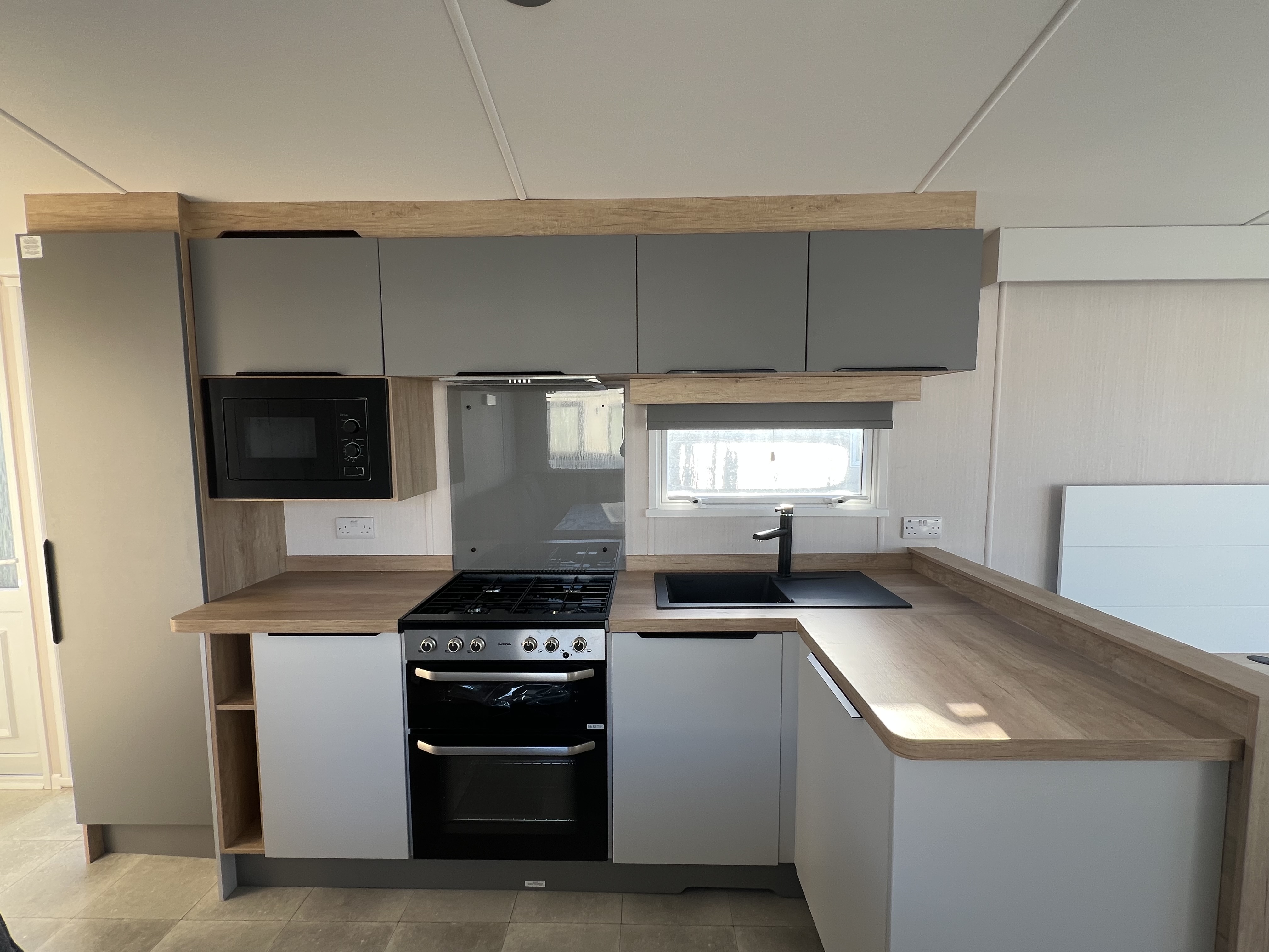 NEW SWIFT MOSELLE 35X12 2BED